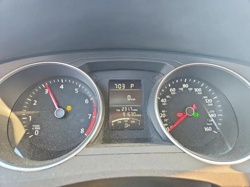 2016 VOLKSWAGEN JETTA SE  
