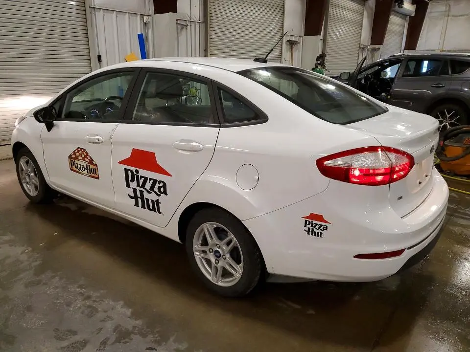 2017 FORD FIESTA SE  