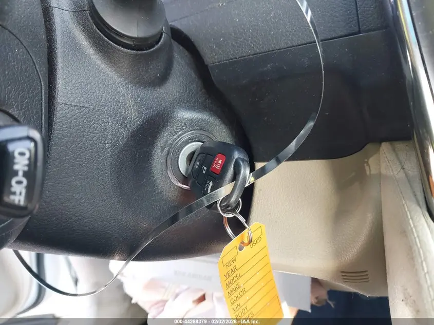 2014 TOYOTA CAMRY LE