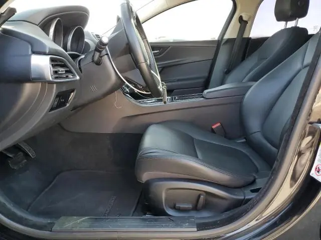 2018 JAGUAR XE   
