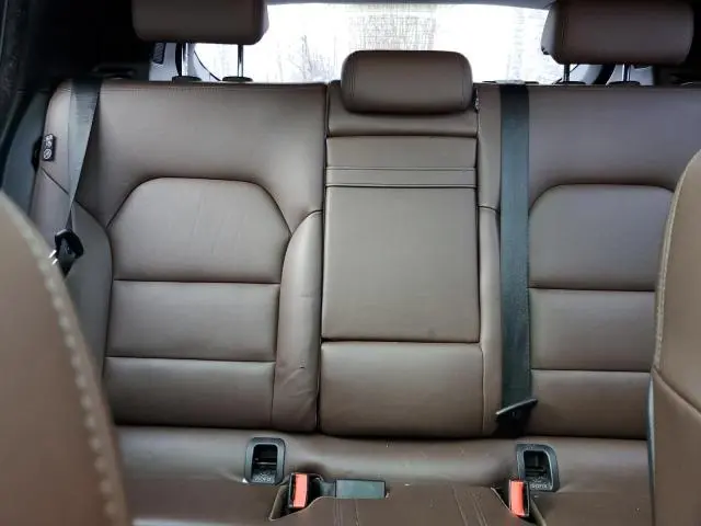 2017 INFINITI QX30 BASE  