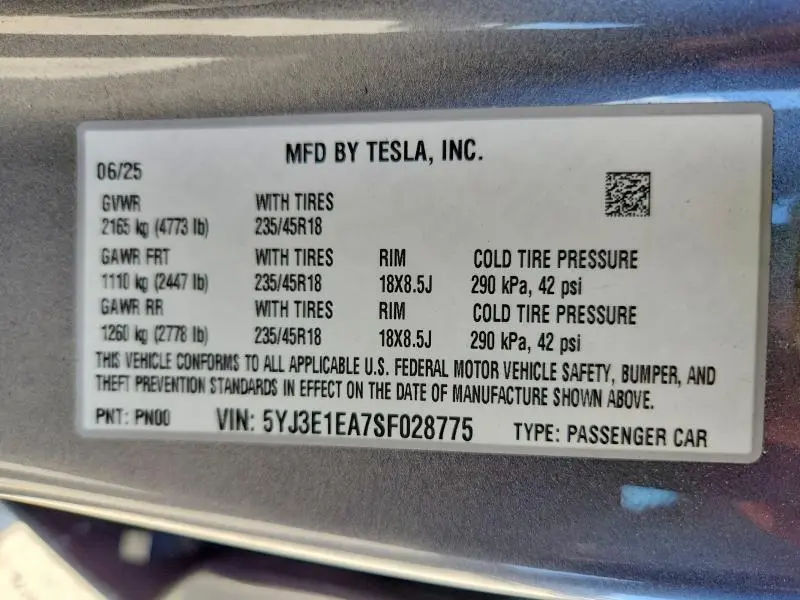 2025 TESLA MODEL 3   