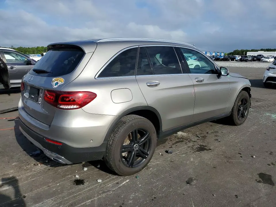 2021 MERCEDES-BENZ GLC 300  
