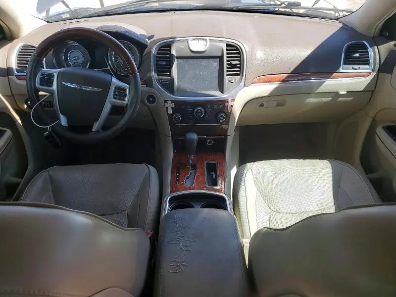 2011 CHRYSLER 300 LIMITED  