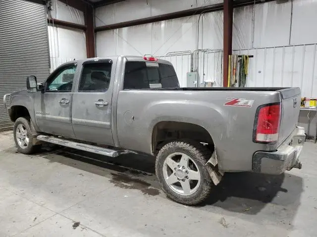 2013 GMC SIERRA K2500 DENALI  