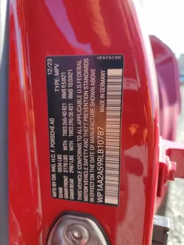 2024 PORSCHE MACAN BASE  