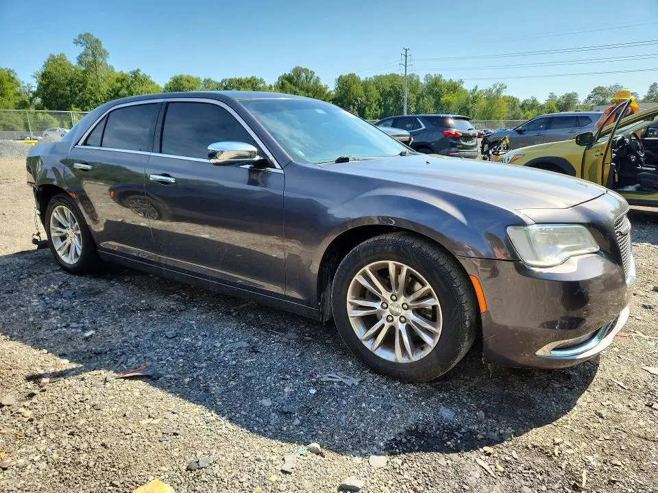 2017 CHRYSLER 300C   
