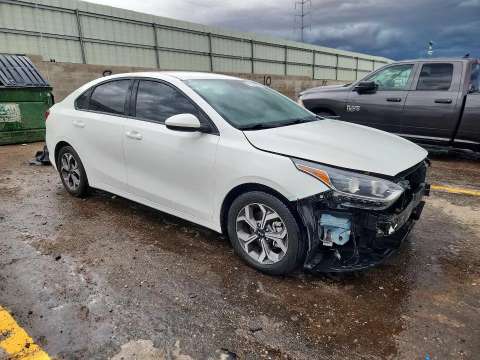 2019 KIA FORTE LXS  