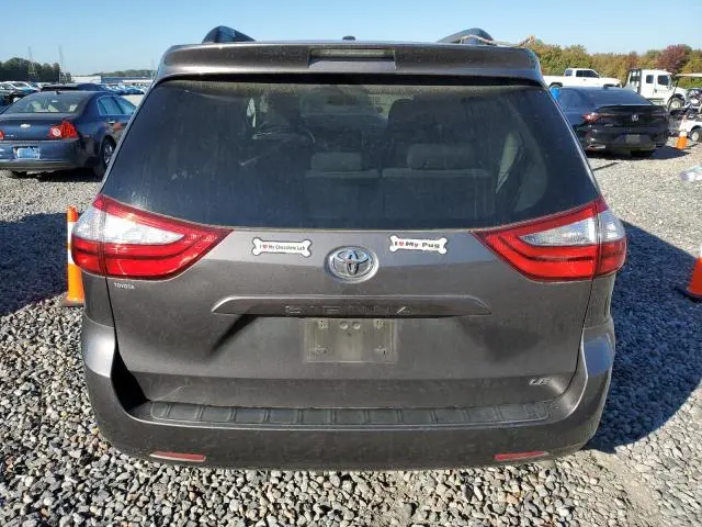 2015 TOYOTA SIENNA LE  