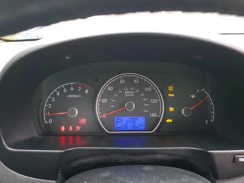 2010 HYUNDAI ELANTRA BLUE  