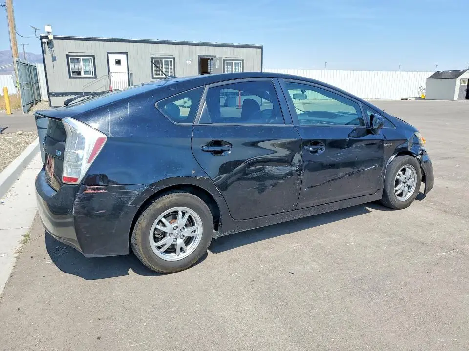 2010 TOYOTA PRIUS II  
