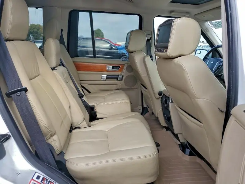 2012 LAND ROVER LR4 HSE LUXURY  