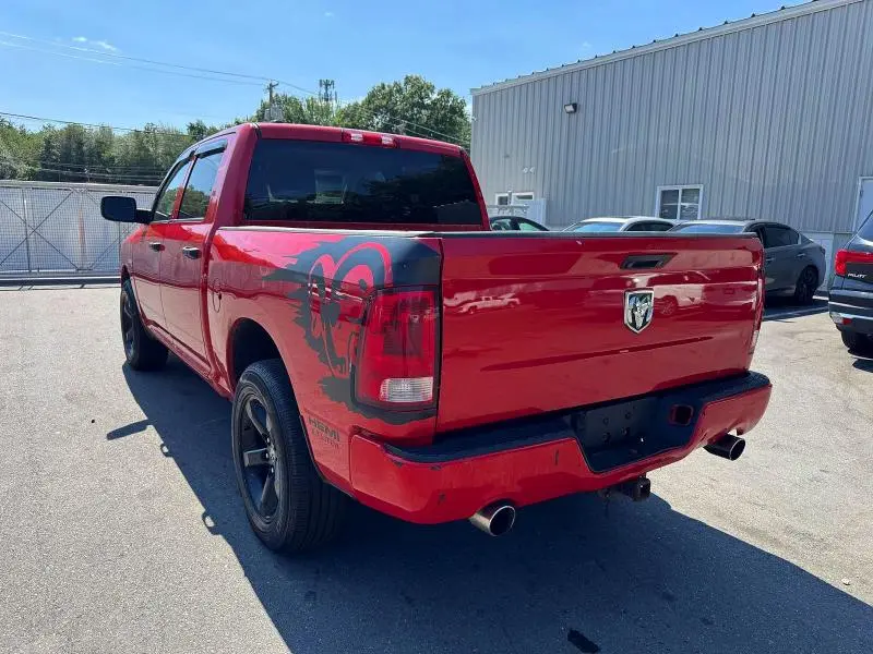 2013 RAM 1500 ST  