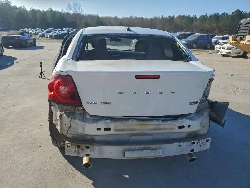 2013 DODGE AVENGER SE  