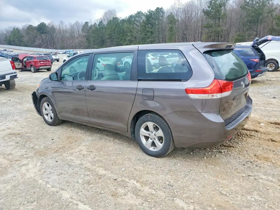2012 TOYOTA SIENNA   