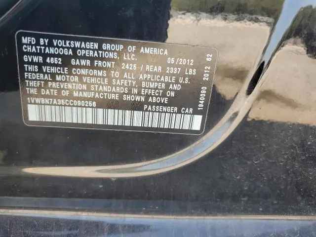 2012 VOLKSWAGEN PASSAT SE