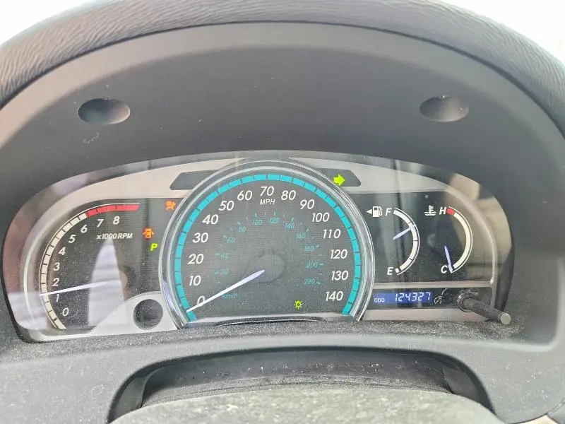 2012 TOYOTA VENZA LE  