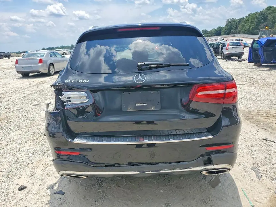 2017 MERCEDES-BENZ GLC 300  