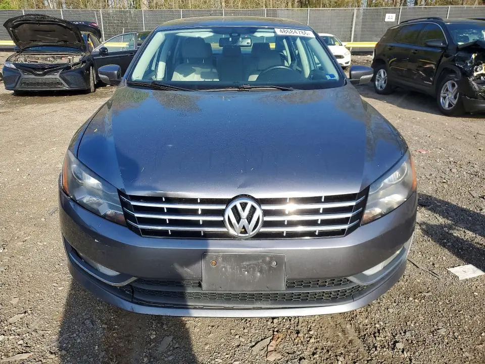 2013 VOLKSWAGEN PASSAT SEL  
