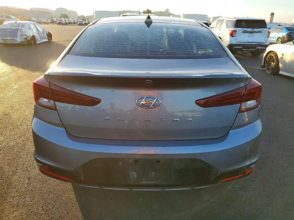 2019 HYUNDAI ELANTRA SEL  