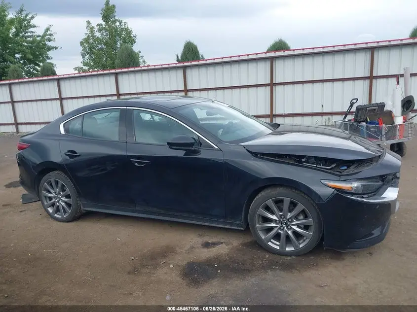 2022 MAZDA MAZDA3 PREMIUM