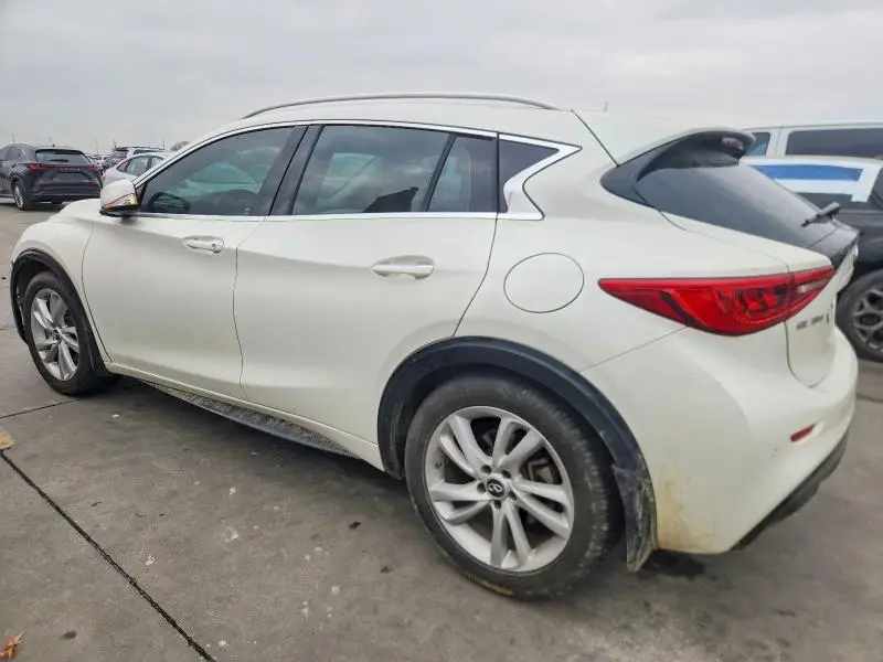 2018 INFINITI QX30 BASE  
