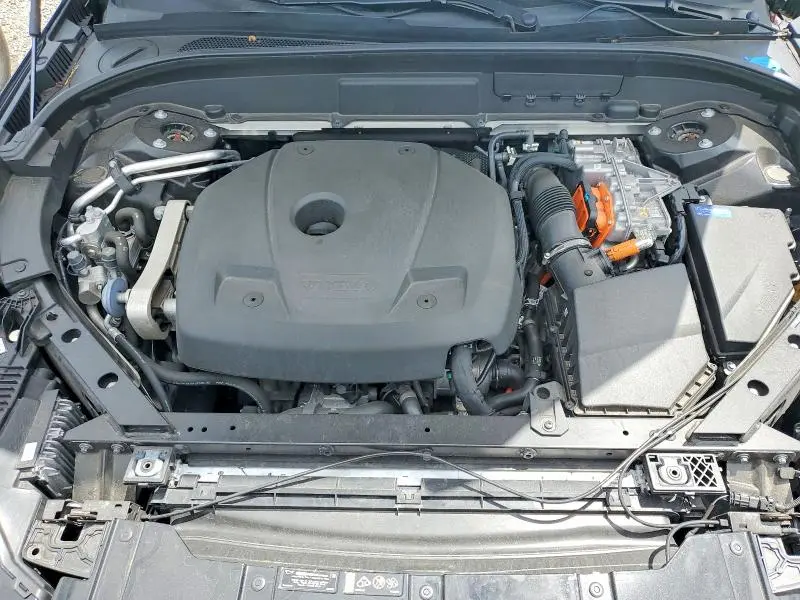 2022 VOLVO XC60 T8 RECHARGE INSCRIPTION  
