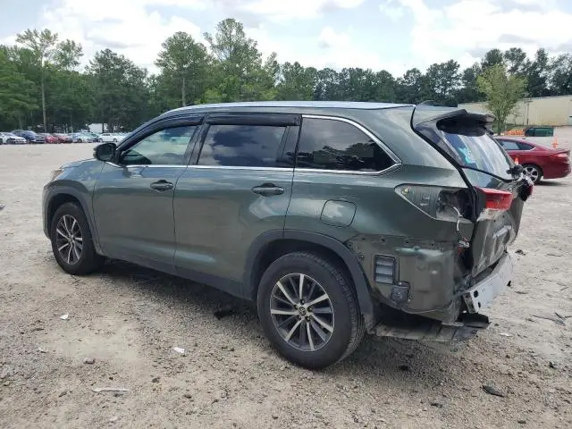 2019 TOYOTA HIGHLANDER SE  