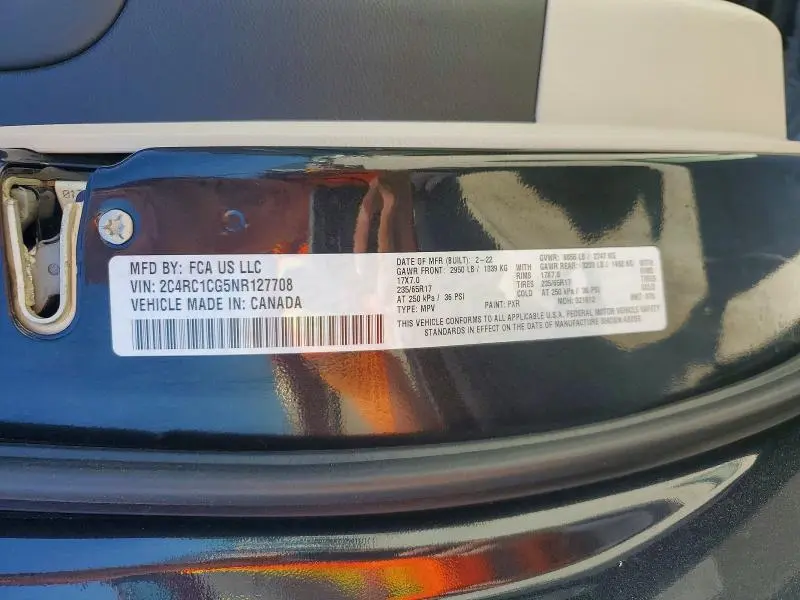 2022 CHRYSLER VOYAGER LX  