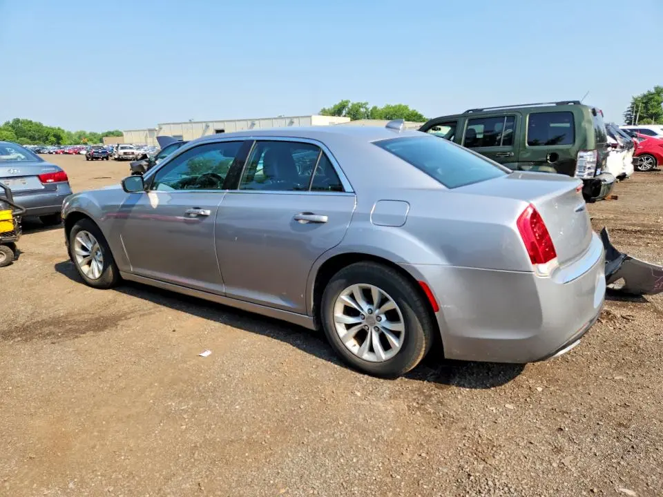 2015 CHRYSLER 300 LIMITED  