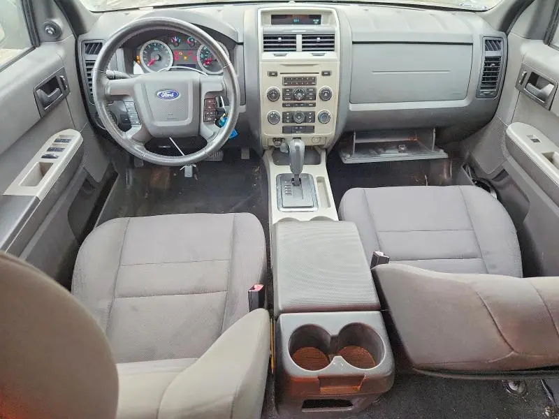 2011 FORD ESCAPE XLT  