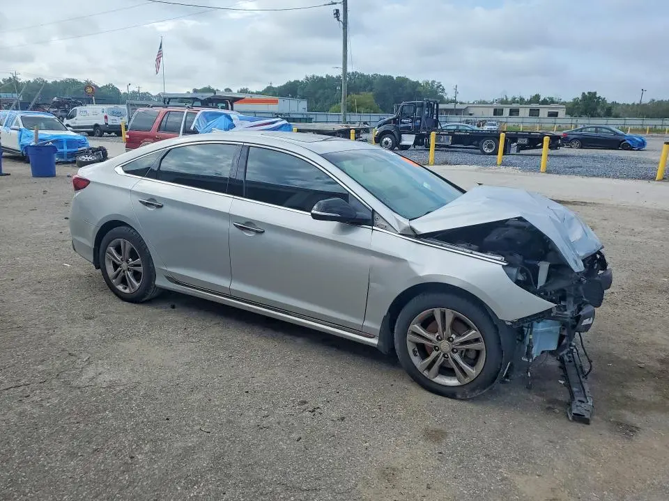 2019 HYUNDAI SONATA SPORT  