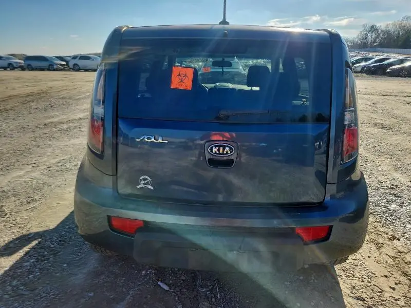 2011 KIA SOUL +  