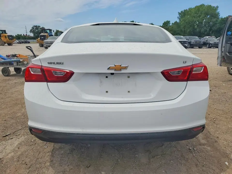 2017 CHEVROLET MALIBU LT  
