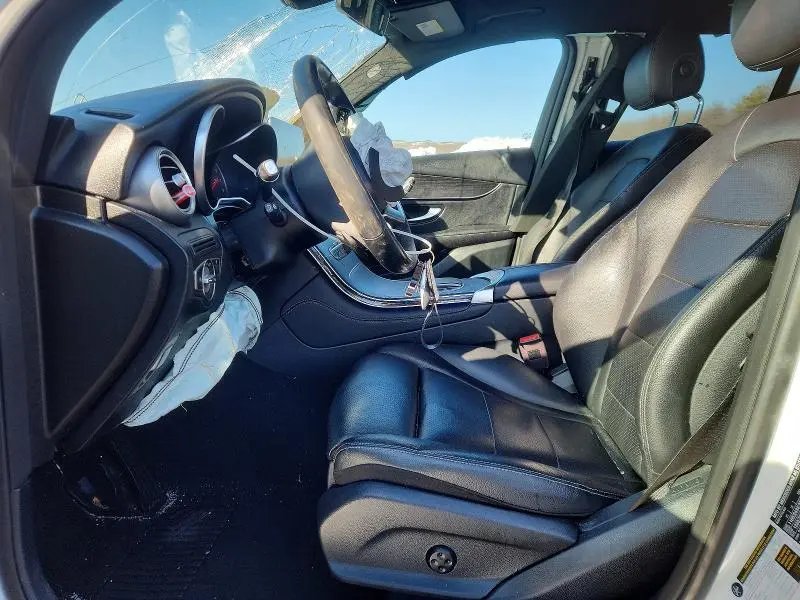 2021 MERCEDES-BENZ GLC 300 4MATIC  