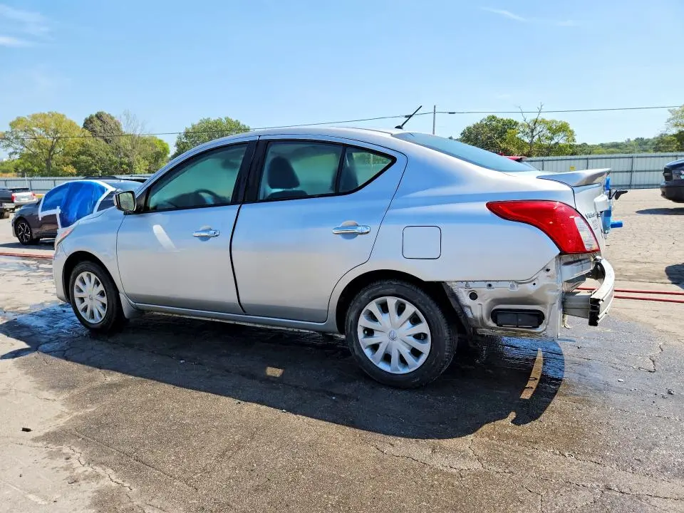 2019 NISSAN VERSA SV  