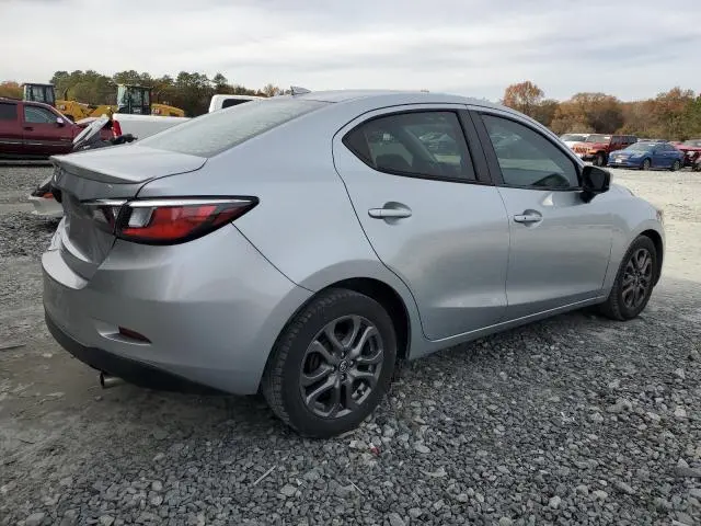 2020 TOYOTA YARIS L  