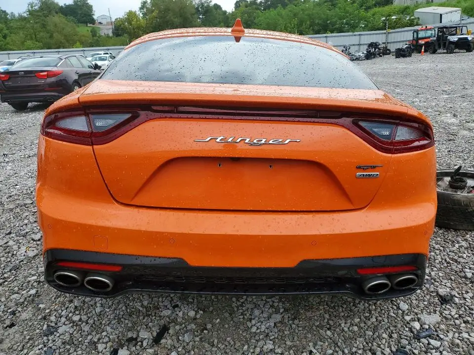 2020 KIA STINGER GT2  