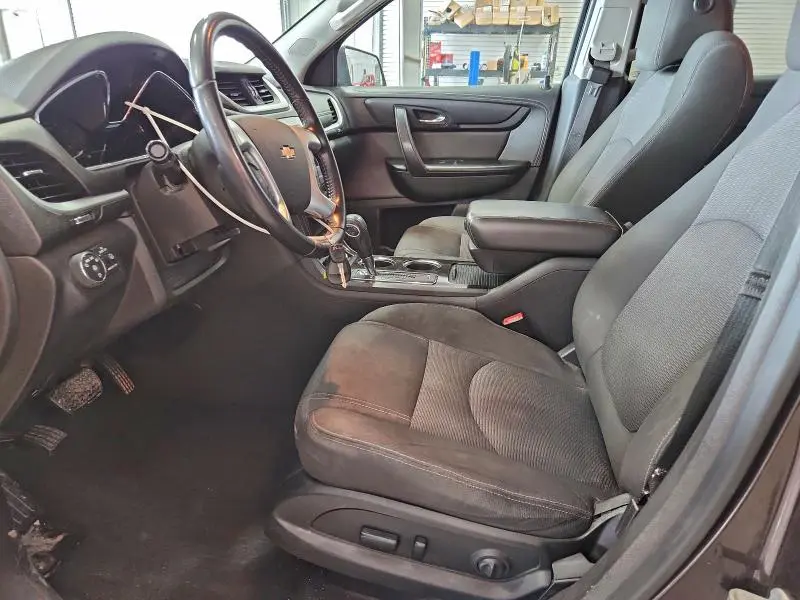 2016 CHEVROLET TRAVERSE LT  