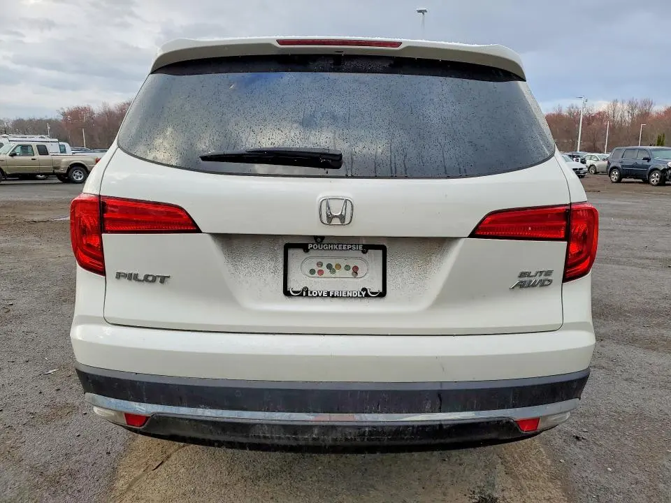 2016 HONDA PILOT ELITE  