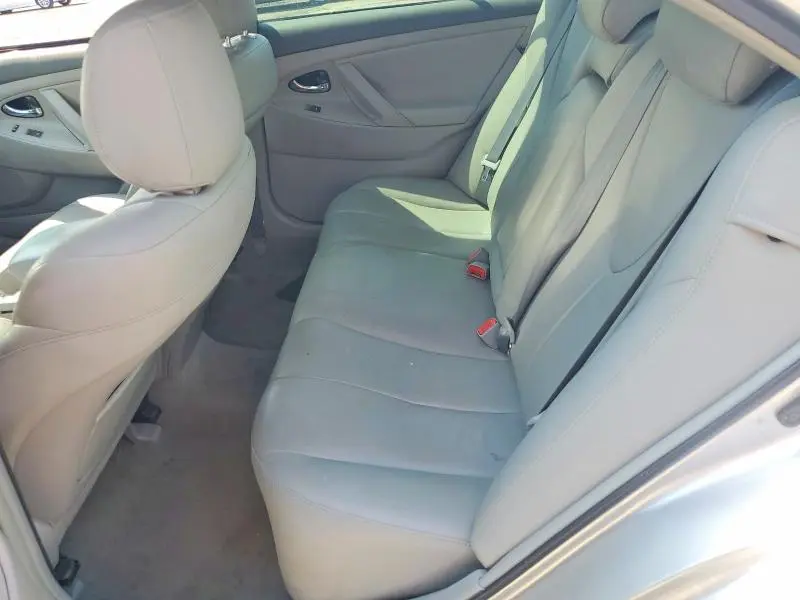 2011 TOYOTA CAMRY LE  
