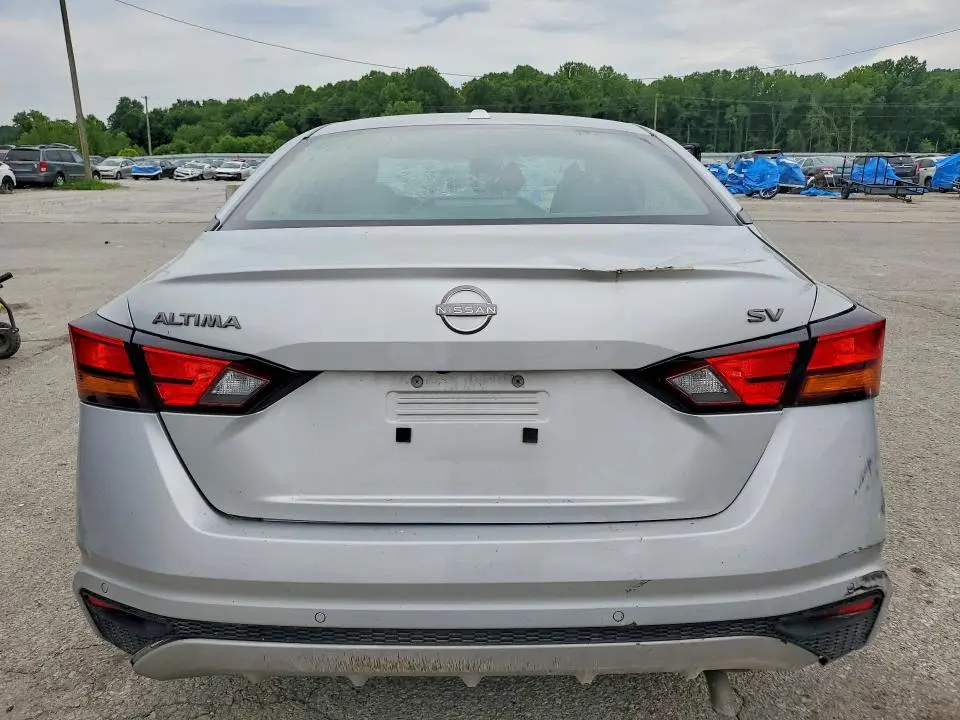 2024 NISSAN ALTIMA SV  