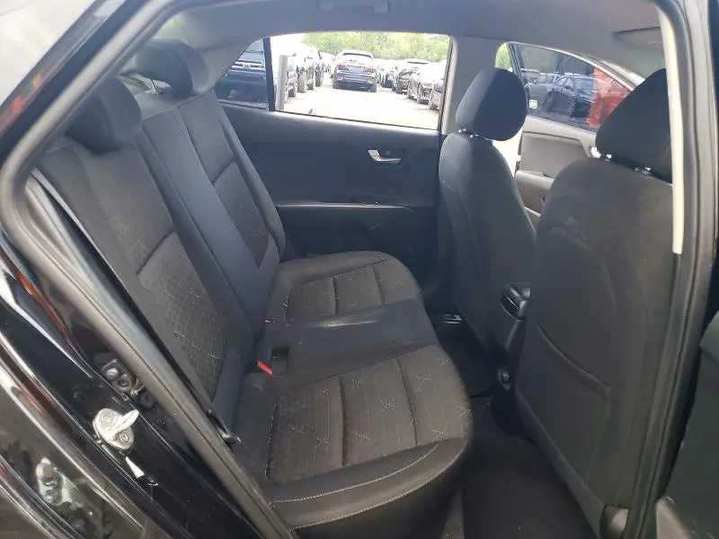 2019 KIA RIO S  