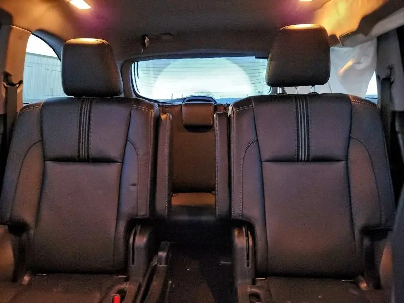 2017 TOYOTA HIGHLANDER SE  