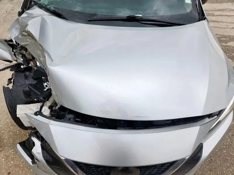 2021 NISSAN VERSA S  