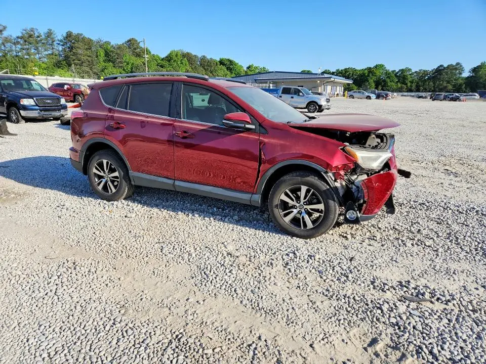 2018 TOYOTA RAV4 XLE  