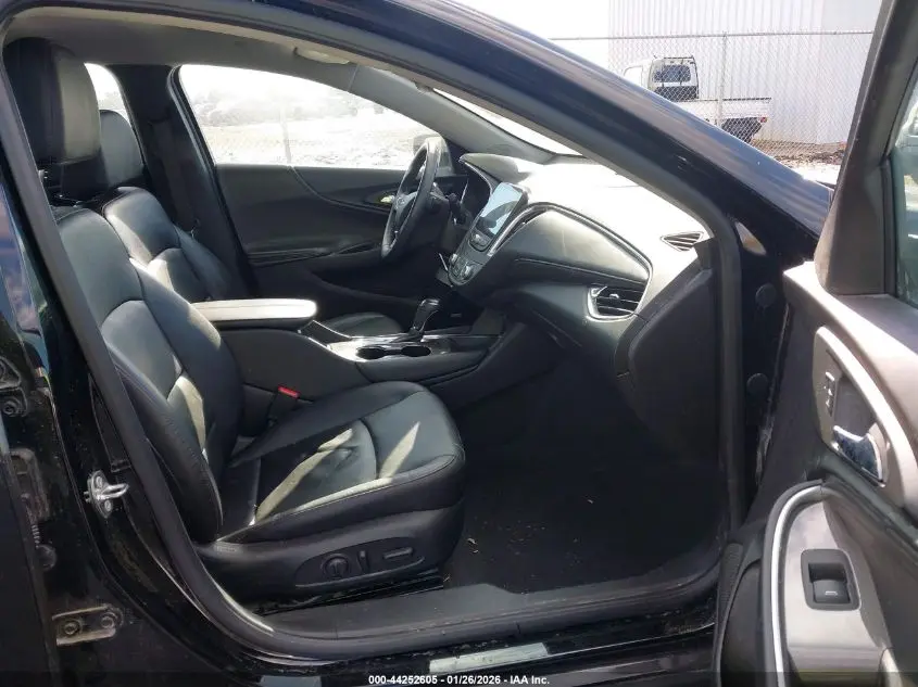 2017 CHEVROLET MALIBU 1LT