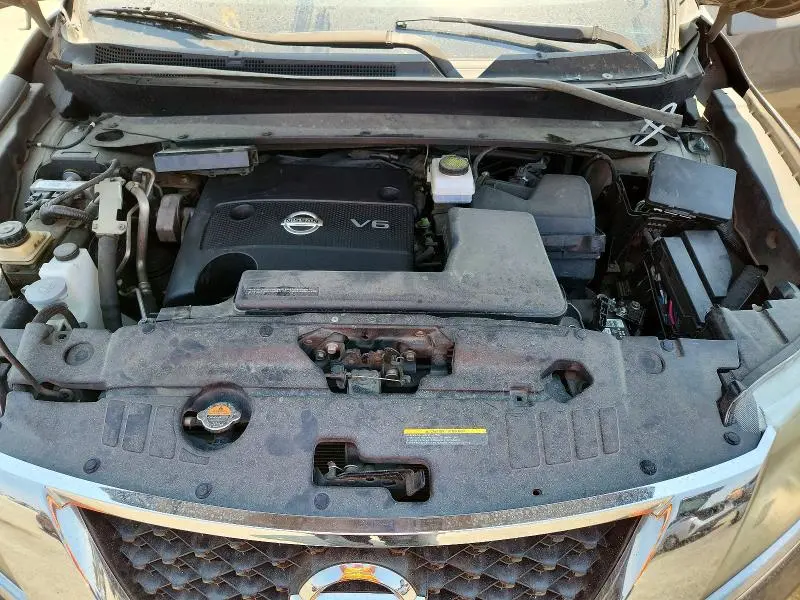 2014 NISSAN PATHFINDER SV  