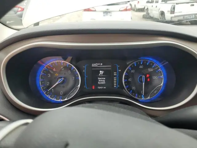 2017 CHRYSLER PACIFICA LX  