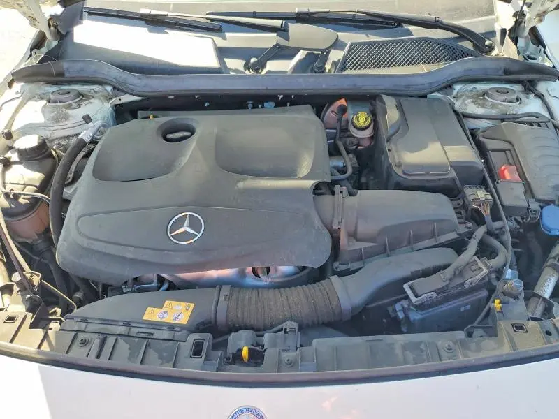 2017 MERCEDES-BENZ GLA 250  
